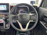 【純正革巻きステアリング】上質な革を使用することで、手にしっかり馴染みとても運転しやすいハンドルです♪