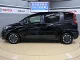 両側パワースライドドア付きだから、狭い駐車スペースなどでの 乗り降りラクラク!小さなお子さまのいるご家庭には嬉しい装備。