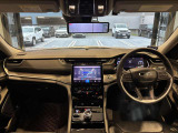 ステアリングを握ればJeepワールドが広がります。