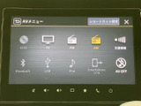ディスクやテレビ、ラジオ、Bluetoothなどの選択肢を画面上で確認できます。使いたい音源をアイコンから選べるため、好みに合わせた音楽や番組を楽しめます。