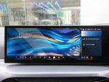 ◆iDriveを装備。操作系統をディスプレイから独立させることで、人間工学に基づいた最適な運転環境を実現しております。◆