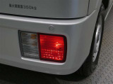 LEDテールライトです。省電力、高輝度のLEDは明るく照らすので夜間運転時の視認性を高めます。スタイリッシュな見た目で細かいところもこだわりたいあなたに!
