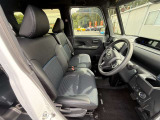 気になるお車がありましたら右の電話番号から直接お店にお問い合わせください。支払方法から車両情報、状態までなんでもご説明させて頂きます。スタッフ一同ご連絡お待ちしております。