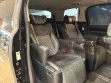 車内もキレイで嫌な臭いもありません☆車内の臭い、汚れが気になる方は内装のスチームクリーナーも施工可能です♪