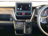 温度を設定すれば、自動で車内の温度管理をしてくれる優れものです♪ATミッションで運転楽々