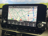 【メーカー純正9型ナビ】インテリアに溶け込むスタイリッシュな「専用設計」メーカーナビを装備♪視認性や操作性など基本性能にも優れ、より上質なカーライフをお楽しみいただけます。