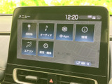 様々な情報を一目で確認できるモニターは、運転をサポートする頼もしい相棒です。快適なカーライフをサポートします。