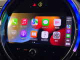 ●Apple Car Play:スマホとの有線接続で、ナビ・オーディオ再生などスマホのアプリ機能が画面でも使える便利機能です!