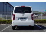 リアビューです。荷物の積み降ろしがしやすい設計です。