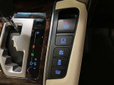 電動パーキングブレーキ&ブレーキホールド☆HOLDスイッチを押しシステムONの状態にしておくことで渋滞や信号待ちなどでブレーキを踏んで停止した時保持してくれる。