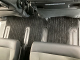 豊富に在庫を取り揃えています!軽自動車からミニバン、セダン、SUV、話題のハイブリッド車など続々入荷しております♪