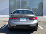 安心のネットワーク。全国188箇所(2026年1月現在)のBMW正規ディーラーのサービスセンターで整備・保証修理を受けることができます。