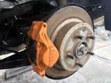 納車点検は外注の指定工場で作業をしてもらい交換の必要な部品は交換いたします!!