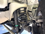 お車を安心してお乗りいただく為には、足回りの定期点検が欠かせません。サービスサポート(有償保証)では無料点検もご提供しており、安心のカーライフをお過ごしいただけるサポート体制が整っています。