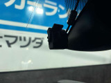 もしもの時を記録するドラレコ付き、毎日の運転に安心をプラスする装備。Dashcam records if anything happens, feature adding peace of mind to daily driving.