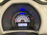 充実の装備が揃った中古車で快適なカーライフを。豊富な機能で便利さを追求し、使いやすさと安心感を提供します。安全性と快適性を追求した整備済み車両で、心地よいドライブをお楽しみください。