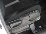 ◆シートハイトアジャスター◆運転席を上下に高さ調節ができます!運転ポジションを体格に合わせてシート調整できます。