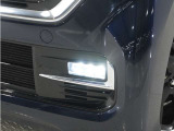 ◆フォグライト◆ 霧などの悪天候時、自車の位置を示すとともに前方や路肩が見えずらい時、近い位置をワイドに照らしてくれます