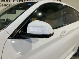 自動防眩 ヒーター内臓 LEDウィンカー内臓ドアミラー 自動防眩はミラーに無段階に反射率を調整し後続車の眩しいライト反射を軽減し夜間の安全な運転に貢献します。