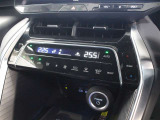 運転席廻りです。