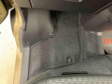 【もしも】の時のために自動車保険だけではなく、JAFのご説明もさせて頂いております。保険は「クルマ」、JAFは「人」にかかるものです。保険+JAFでさらに安心です。