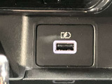 【USB電源ソケット】バッテリーが少なくなっても大丈夫!携帯やゲーム機などUSBにつないで車内で充電ができます!