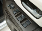 ◆パワーウィンドウスイッチ◆運転席から全席の窓の開閉操作を行うことが出来いつでも換気ができます!