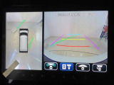 パノラミックビューモニター付きです。車両を上から見たような映像をディスプレイオーディオ画面に表示。運転席からの目視だけでは見にくい、車両周辺の状況をリアルタイムでしっかり確認できます。