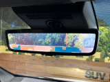 【デジタルインナーミラー】後席の大きな荷物や同乗者で後方が確認しづらい時でも安心!カメラが撮影した車両後方の映像をルームミラー内に表示。クリアな視界で状況の確認が可能です!