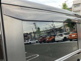 プラスチックバイザー付いています。