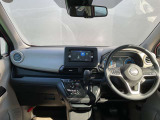 一体感のある運転席周り♪快適なドライブをお楽しみください&cap;( &acute;&forall;`)&cap;