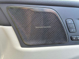 Harman/Kardonプレミアムオーディオ搭載。600W/14スピーカー+サブウーファーにより臨場感のある音場を体感出来ます。