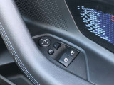 車両の詳細、ご質問につきましては、営業スタッフまでお気軽にご連絡下さいませ。遠方のお客様には実車の詳細動画送信も承ります。お問合せをお待ち致しております。