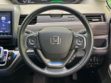 【純正革巻きステアリング】上質な革を使用することで、手にしっかり馴染みとても運転しやすいハンドルです♪