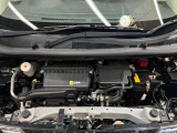 エンジンルームもクリーニング済みできれいですよ。日産の整備士がしっかりと丁寧に点検していますので安心してお乗りいただけます