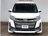 【車屋】として、長く車業界に従事した経験豊富なスタッフが在籍しております。