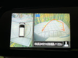 【アラウンドビューモニター】専用のカメラにより、上から見下ろしたような視点で360度クルマの周囲を確認することができます☆死角部分も確認しやすく、狭い場所での切り返しや駐車もスムーズに行えます。