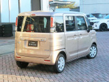 リアまわりを含む車両全体と外装状態を確認できます。