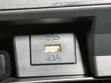 【USBソケット】車内でもスマホの充電ができます♪