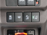 ホンダセンシングが装備されています。アダプティブレーダークルーズやレーンキープアシスト、車線逸脱防止機能なども備えていて、ロングドライブも快適で安全にお楽しみいただけます。