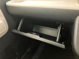 お客様にぴったりなおクルマをお選びいただけますように様々な展示車をご用意致しております!ダイハツの軽自動車だけではなく、他メーカー車やコンパクトカー・ミニバンなども数多く取り揃えております!