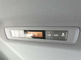 後席用にもオートエアコンの吹き出し口があり快適です。どの席に座っても快適なドライブが楽しめます♪
