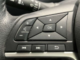 ステアリングスイッチ搭載!ハンドルひとつで手を離さなくても運転中視線をそらさなくても操作が出来て便利です♪