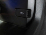 便利な充電用USBジャックも付いています☆周辺機器の充電にご利用頂けます☆