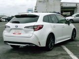 明るく広々、落ち着いた店内では、中古車のご検討・ご購入のほか、携帯電話(au)の購入等、様々なご相談に幅広く応えていきます♪