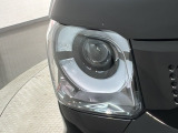 LEDヘッドライトは、点灯の瞬間から最大光量を発揮し、突然暗くなるトンネルなどでの安定感を高めます。