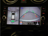バックカメラ搭載です!車庫入れが苦手な人はもちろん、車両感覚に自信がある人にもお勧めです!見えない箇所が見えるようになるので、低い障害物や隠れてしまっている子供の存在等にも気付く事が出来ます。