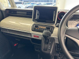 【 オートエアコン 】車内温度を感知して自動で温度調整をしてくれるのでいつでも快適な車内空間を創り上げます!
