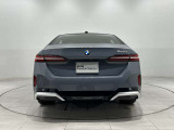 弊社ではオーナー様の安心安全ドライブをサポートさせていただくためにもBMW自動車保険をお勧めしております。