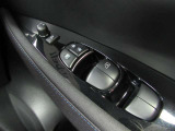 全席パワーウインドウ★運転席はワンタッチで開閉可能です♪